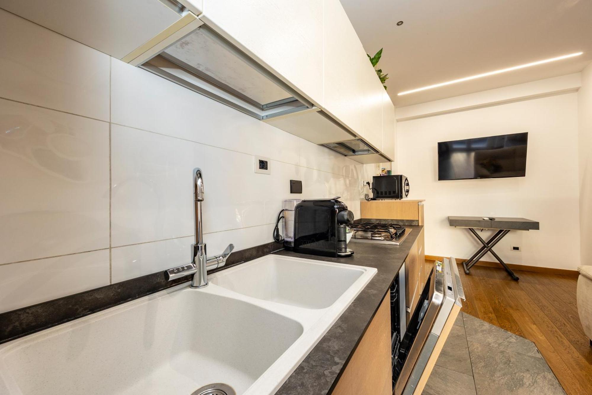 Stylish Apartment Rome Air Conditionig Wifi Tv 50 Metro 4 Minutes Away Roma Exterior foto