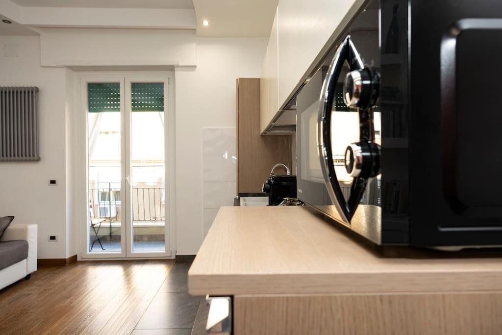 Stylish Apartment Rome Air Conditionig Wifi Tv 50 Metro 4 Minutes Away Roma Exterior foto